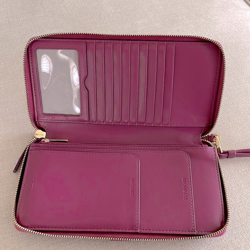 TUMI | Travel Wallet - Hibiscus - Picture 8 of 13